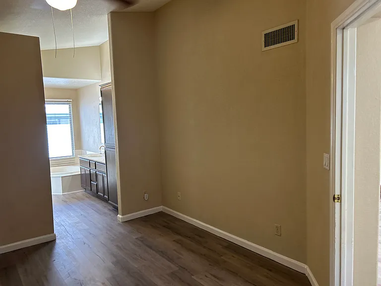 15822 N 5th Ave — Photo 25