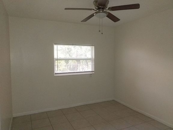 3rd image of 1315 SE Silver Springs Pl APT 7