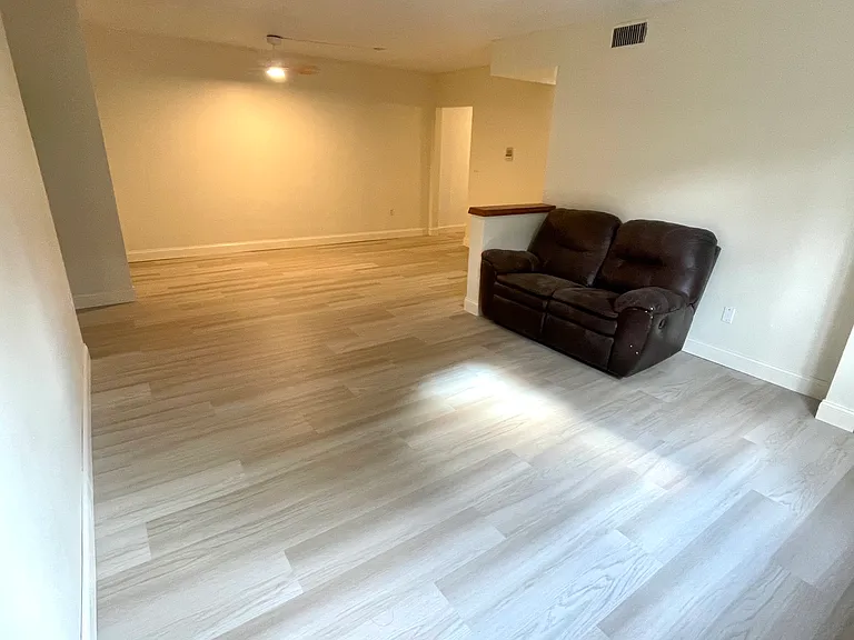 420 S Aiken Ave #2 — Photo 3