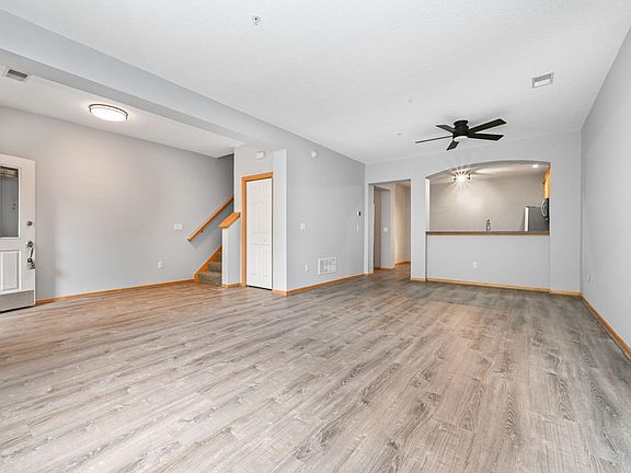 5th image of 1550 Zarthan Ave S Unit 506