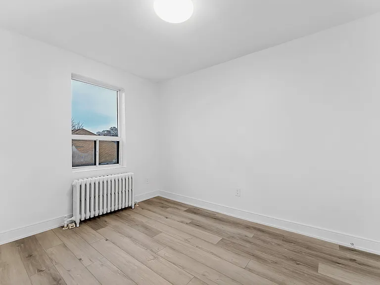 231 Vaughan Rd — Photo 27
