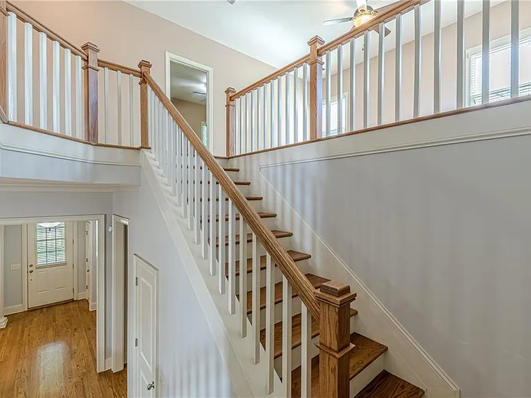 1645 Woodward Way — Photo 51