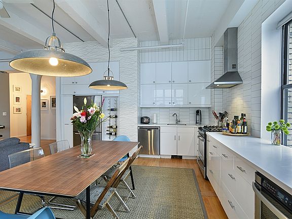 2nd image of 231 15th St APT 3C