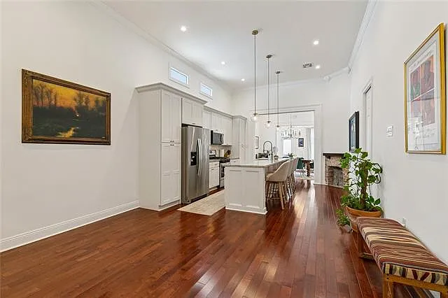 2508 Marengo St — Photo 12