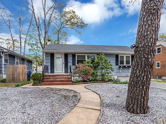 2nd image of 704 Barberry Drive