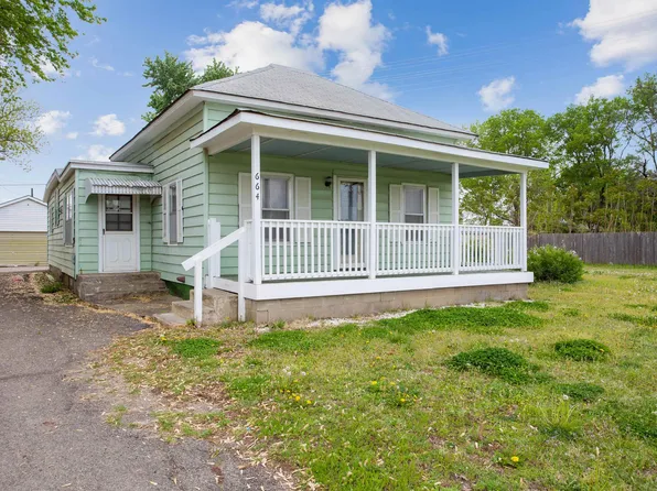 664 Santa Fe St, Augusta, KS 67010