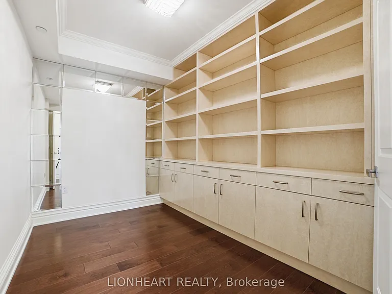 3500 Lakeshore Rd W #328C — Photo 18