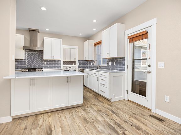 4th image of 4526 Lucca Dr