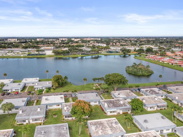 43 Waterford Cir #B, Delray Beach, FL 33446