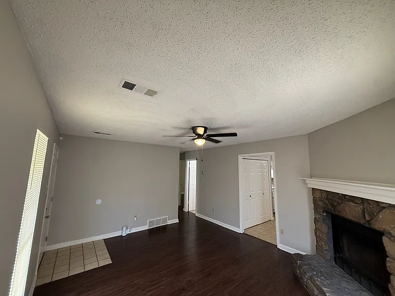 480 Elmfield Cv — Photo 10