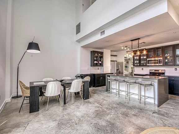 2nd image of 108 Lake Avenue #202