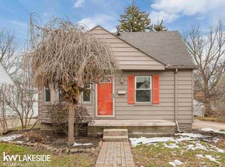 782 Flowerdale St, Ferndale, MI 48220