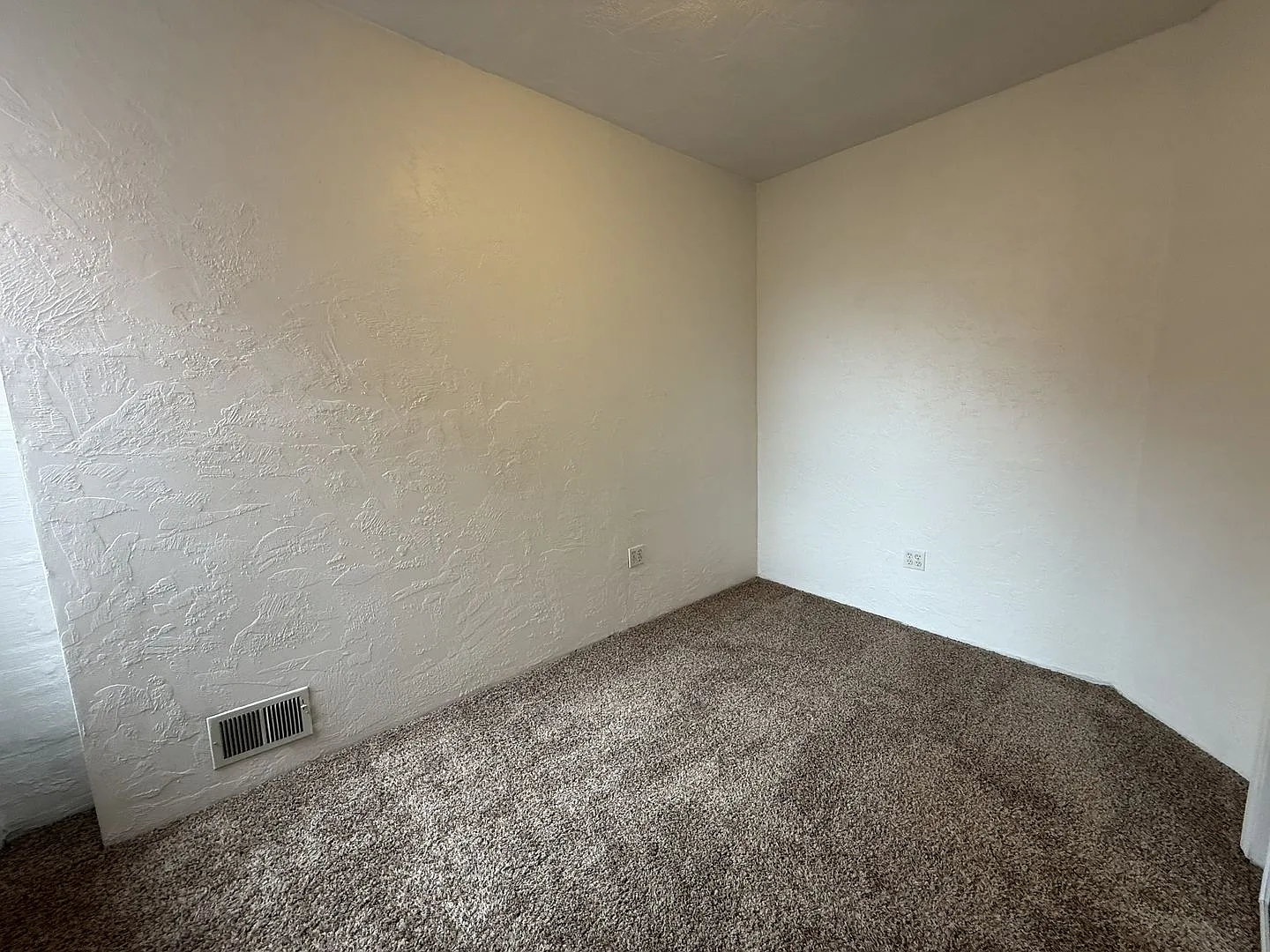 3615 Dawson St — Photo 3