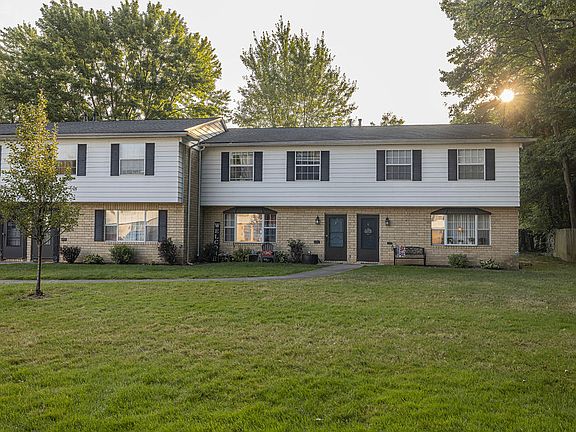 Cambridge Court Townhomes