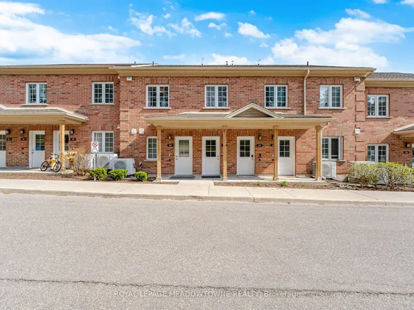 7 Cityview Dr S Unit 207, Guelph, ON N1E 6C7