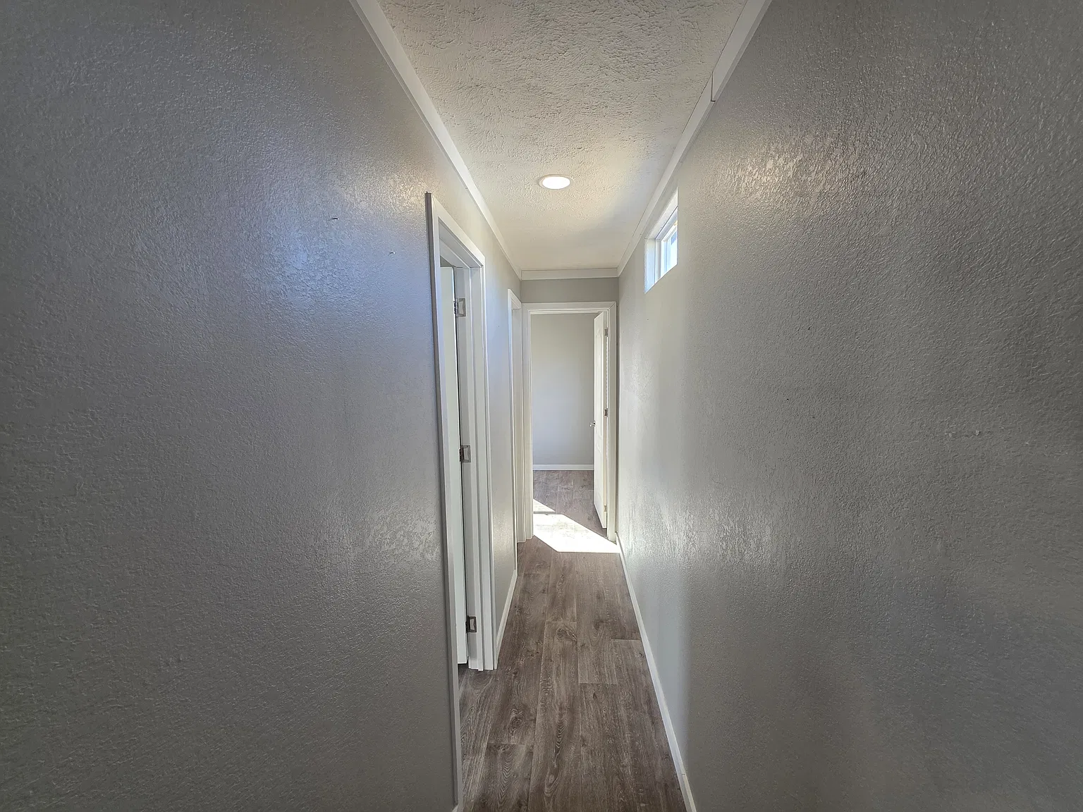 3 bed, 1200 sqft, $1,250 — Photo 4