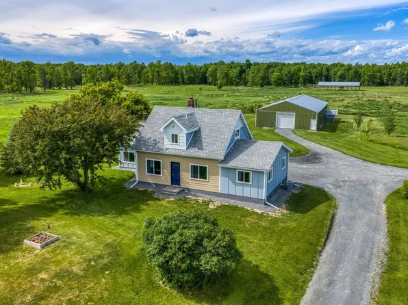 2589 Lindgren Rd NE, Bemidji, MN 56601