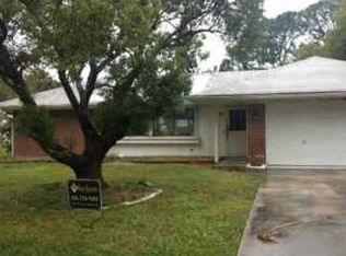 518 Picasso Ave NE, Palm Bay, FL 32907