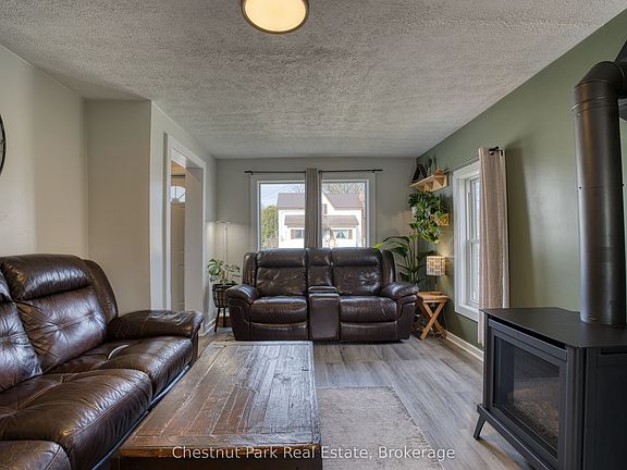 5th image of 529 Claude St
