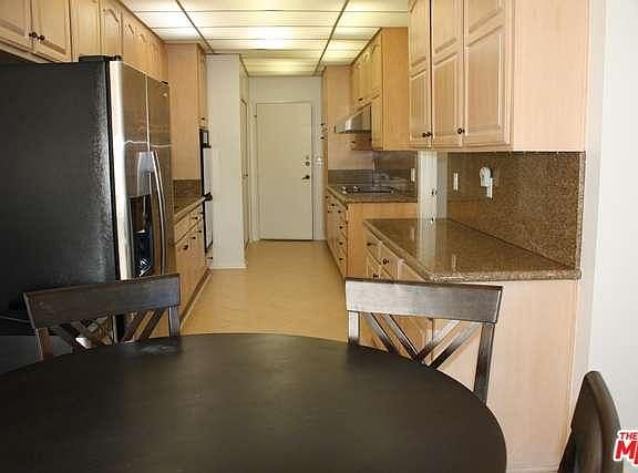 2nd image of 1531 Camden Ave #Penthouse 7