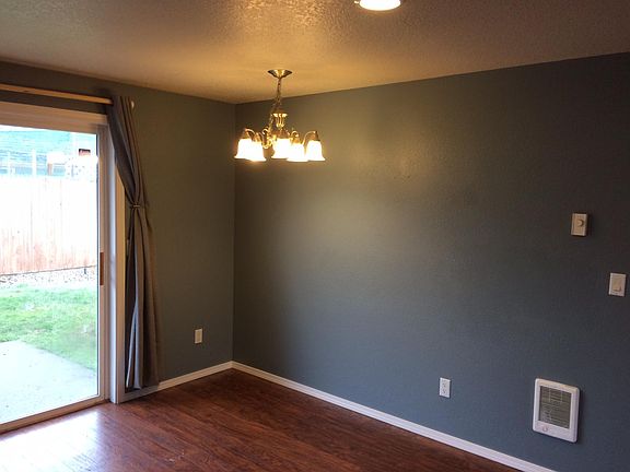 3rd image of 16412 NE 22nd St