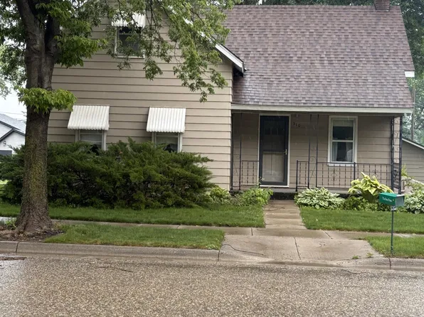 310 S 5th St, Henderson, MN 56044