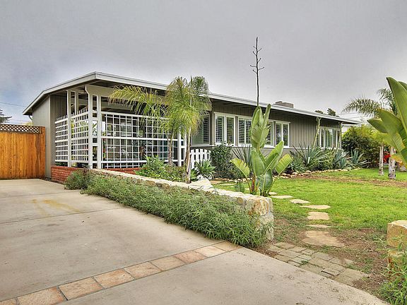 3rd image of 5552 Calle Arena