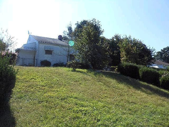 2nd image of 1504 Andover Ave