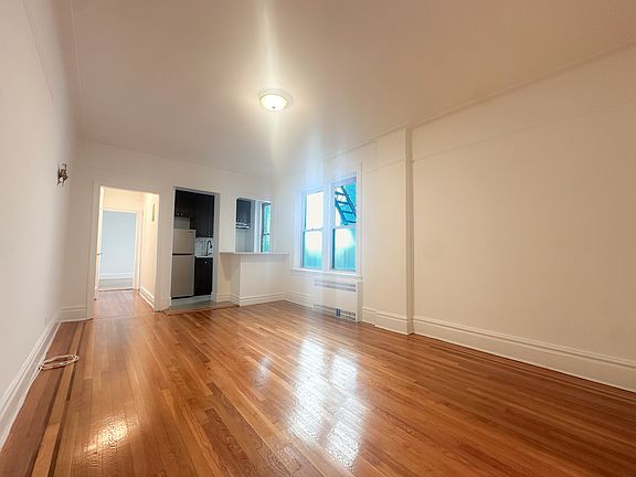 2nd image of 2598 36th St APT 4G