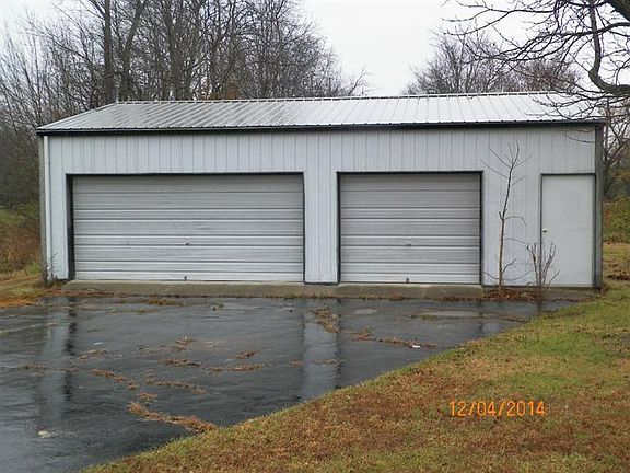 2nd image of 50 Gregory Ln