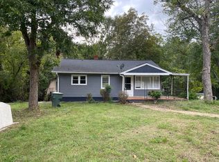 725 Log Cabin Dr, Gastonia, NC 28054