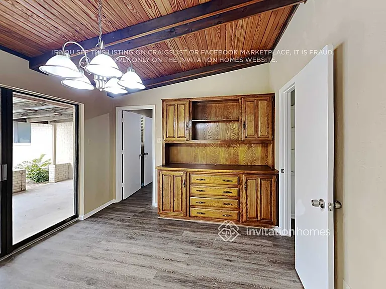 427 Newcastle Dr — Photo 7
