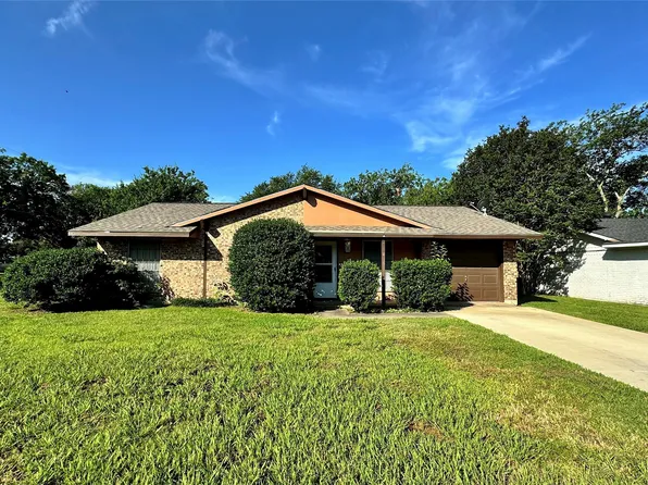 845 Betty Dr, Terrell, TX 75160