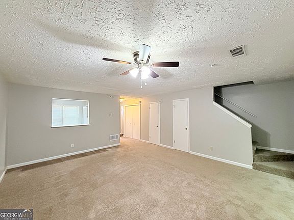 3rd image of 3528 Main Station Dr SW