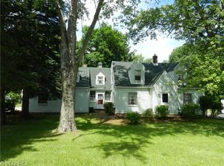 8120 Hitchcock Rd, Youngstown, OH 44512