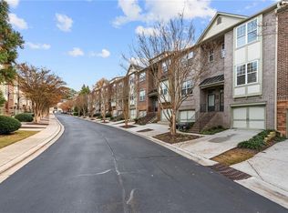 2052 Cobblestone Cir, Atlanta, GA 30319