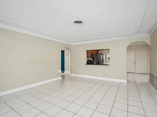 71 18th Ave S, Lake Worth, FL 33460