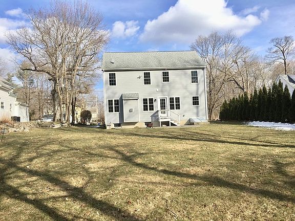 3rd image of 23 Barrows St