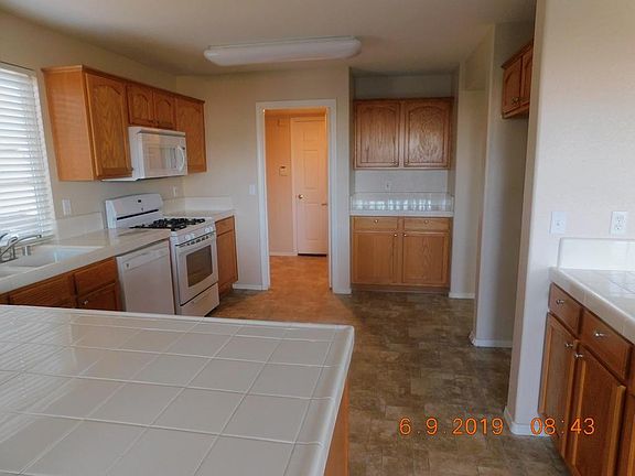 3rd image of 2027 Mariah Dr