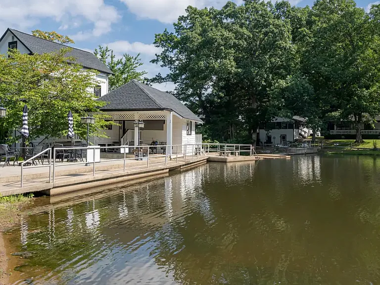 130 Old Mill Rd #210 — Photo 16