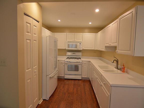2nd image of 1560 E Citadel Ct