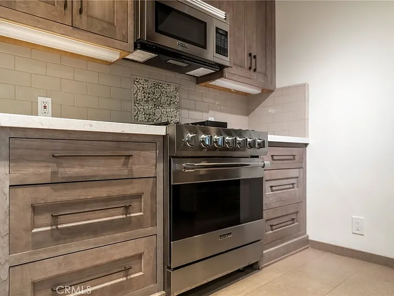 229 Glenullen Dr — Photo 14