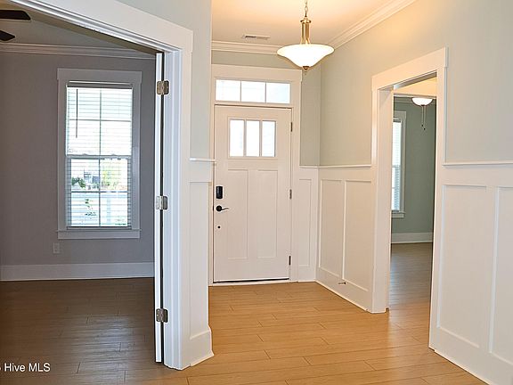 5th image of 3347 Island Lakes Drive