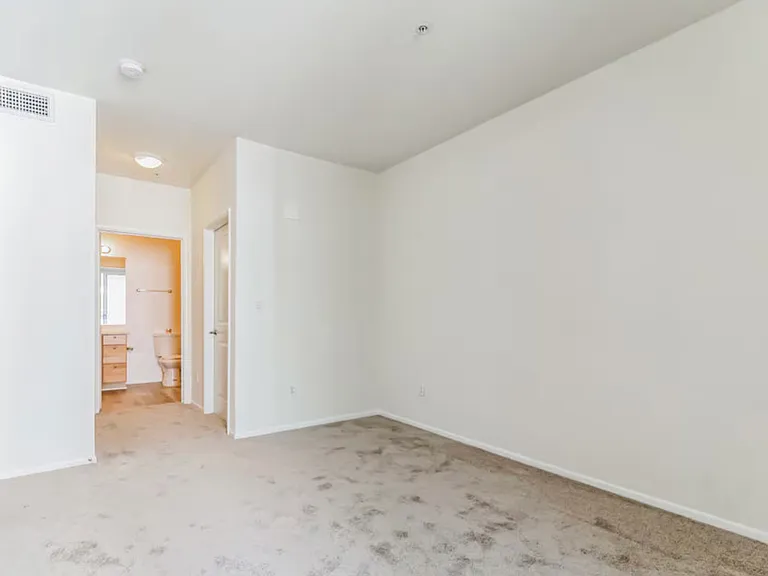6400 Crescent Park E — Photo 3