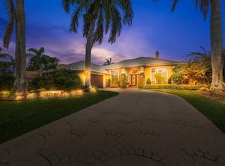 129 Brookhaven Ct, Palm Beach Gardens, FL 33418