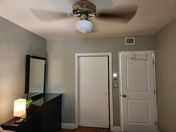 5th image of 1845 Pembroke Rd APT 13