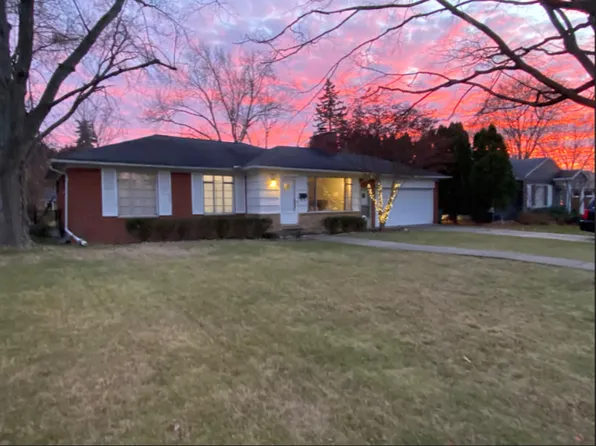16909 Dunblaine Ave, Beverly Hills, MI 48025