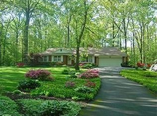 6674 Van Winkle Dr, Falls Church, VA 22044
