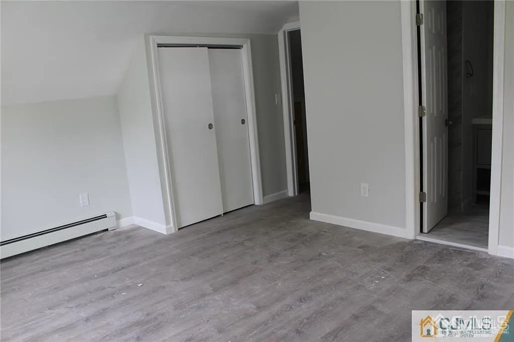 4 bed, 2.0 bath, $3,400 — Photo 4