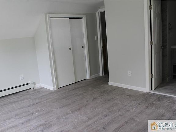 4th image of 65 Washington Ave